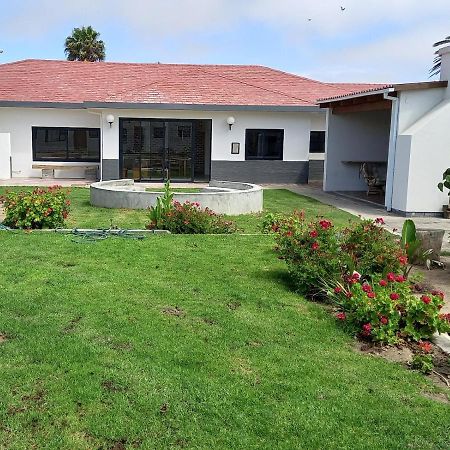 Beach Garden Guesthouse With Self Catering Swakopmund Kültér fotó